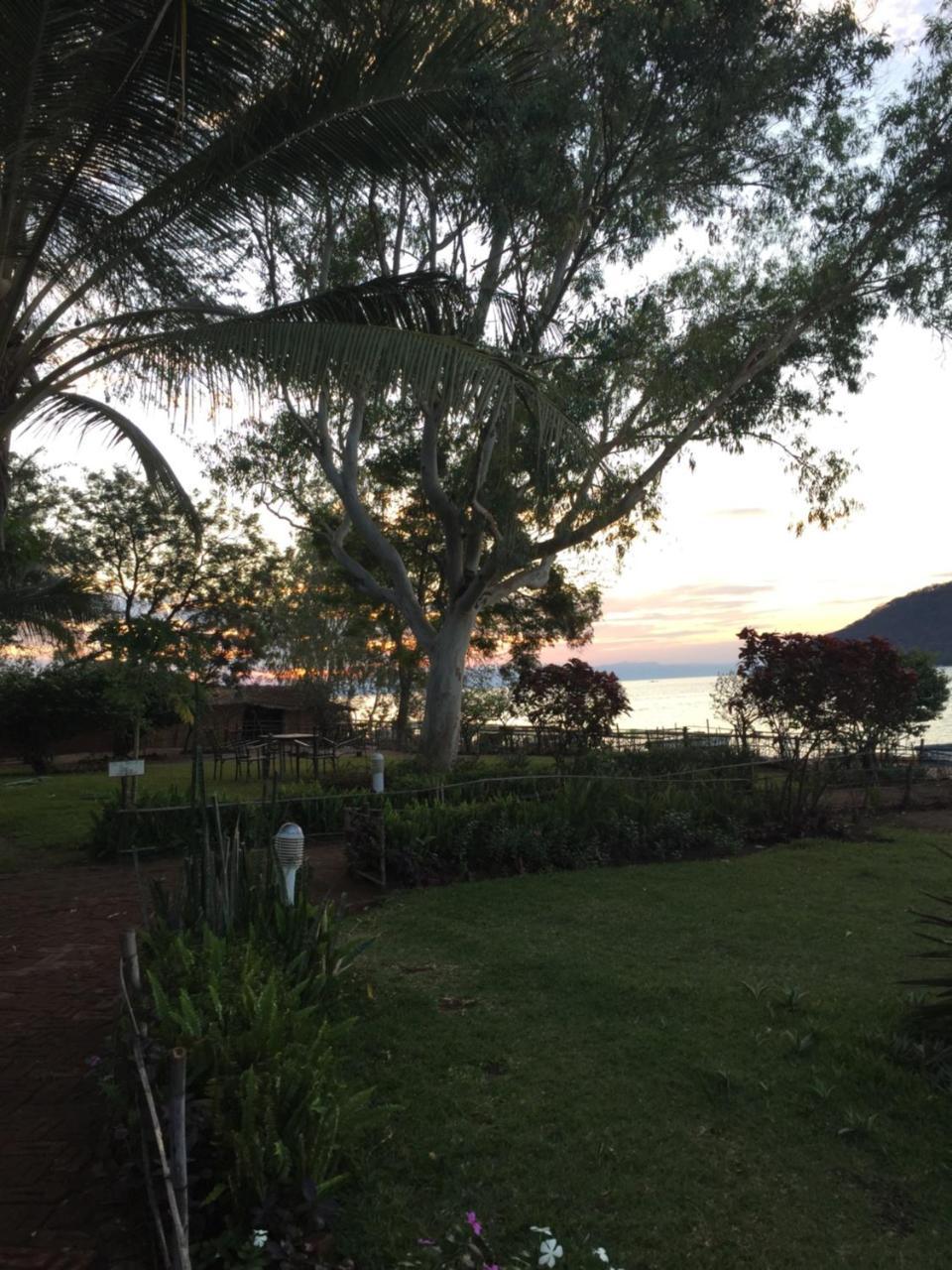 Cape Mac Lodge Cape Maclear Exterior foto